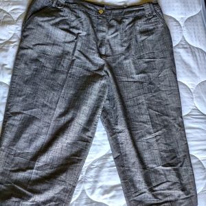 Larry Levine Capri Slacks